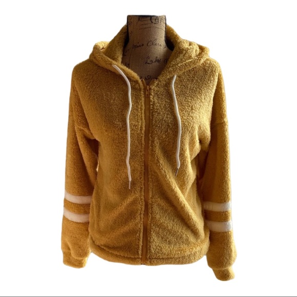 🌼💛Extremely Soft Hoodie - Picture 8 of 16